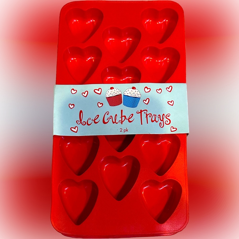 BASE4 2008 HEART FLEXIBLE ICE TRAY, CHOCOLATE, JELLO, SHOTS, set of 2 PARTY LOVE